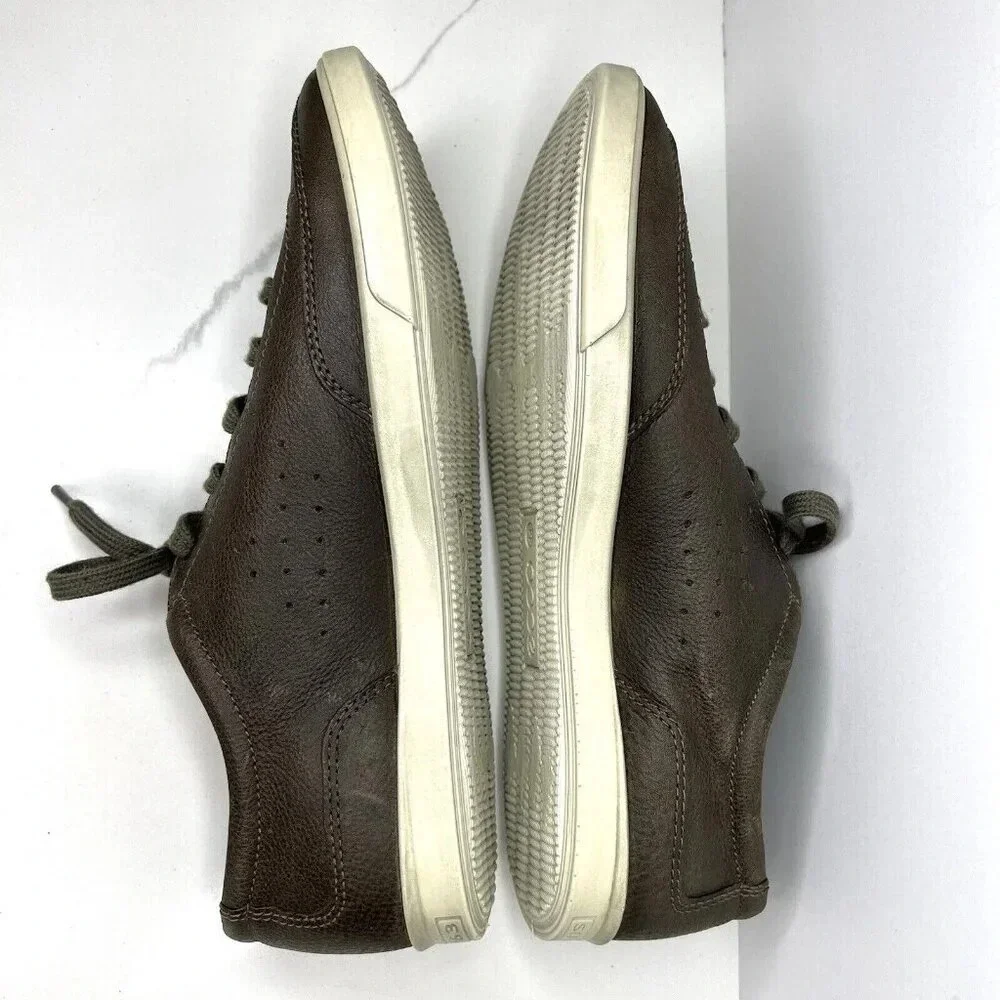 Ecco Brown Leather Comfort Sneakers Distress Tan Outsoles Size Size 44 Casual